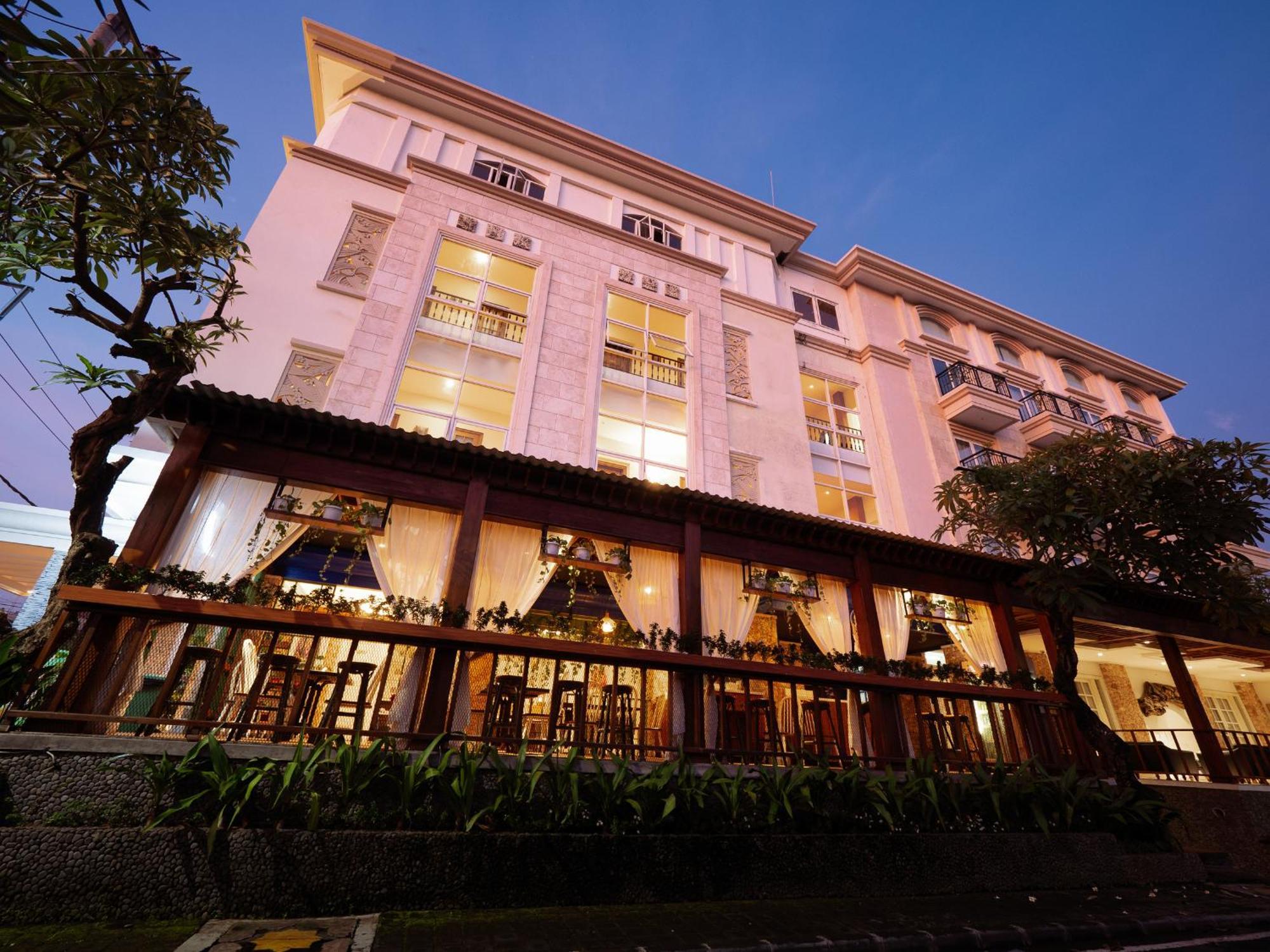 Alron Kuta 4* Kuta (Bali)